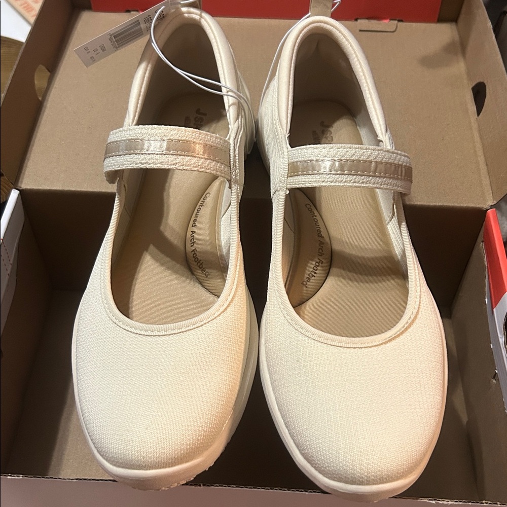 JSport Women's Cream Mary Jane Shoes 8.5 NIB